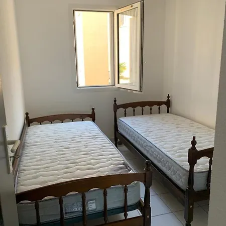 T3 De 65 M² Avec Acces Direct A La Plage Sete Exterior photo