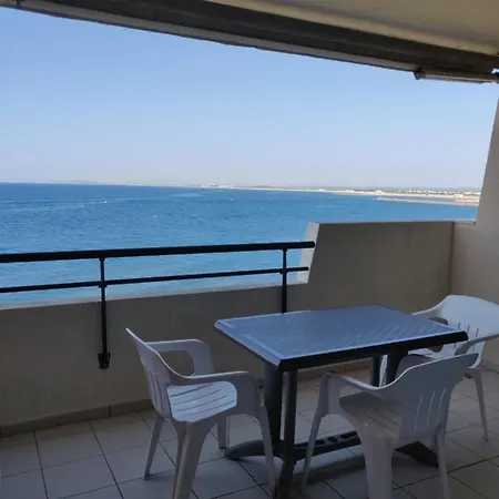 T3 De 65 M² Avec Acces Direct A La Plage Sete Exterior photo