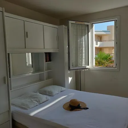 T3 De 65 M² Avec Acces Direct A La Plage Sete Exterior photo